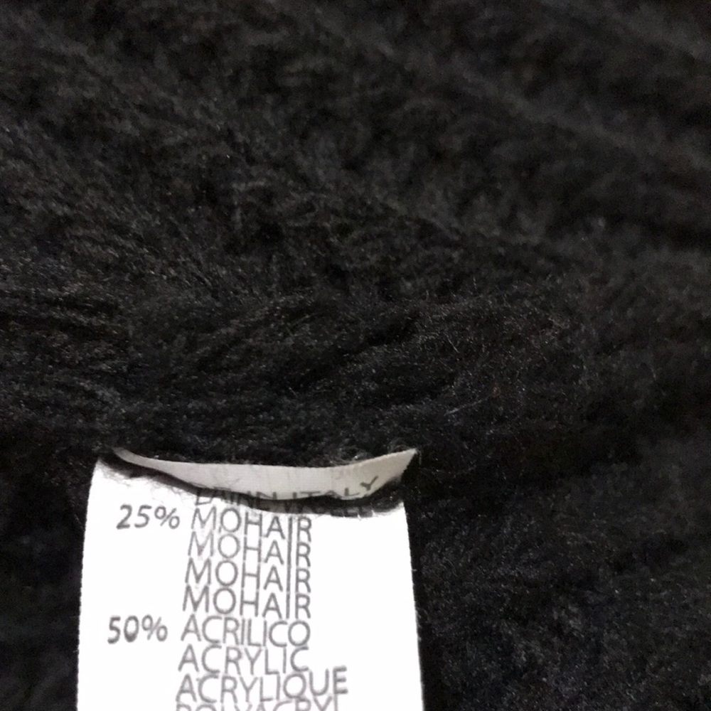 Sweater - Picture 6 of 6
